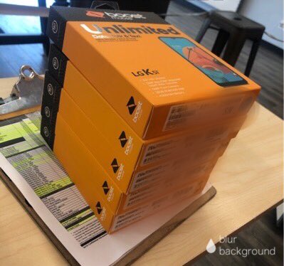MichaelHarn_'s tweet photo. #theVIPboost🧡🖤 #PayGoVIP📱💰 #CellularExperts at it again with high-end phone sales and multi-line deals all👏🏻day👏🏻long‼️ Who’s got the inventory to WIN WIN WIN? #VIPRetailers 💯 DM me for details🙋🏻♂️ https://t.co/Y4OxWFsLah