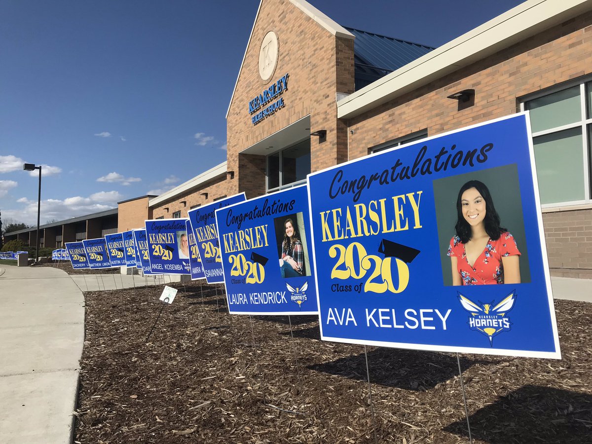 KevinWalworth's tweet photo. Join us for our Senior Salute today from 6:00 to 7:00.   Congrats Seniors! https://t.co/4yBCWMDynd