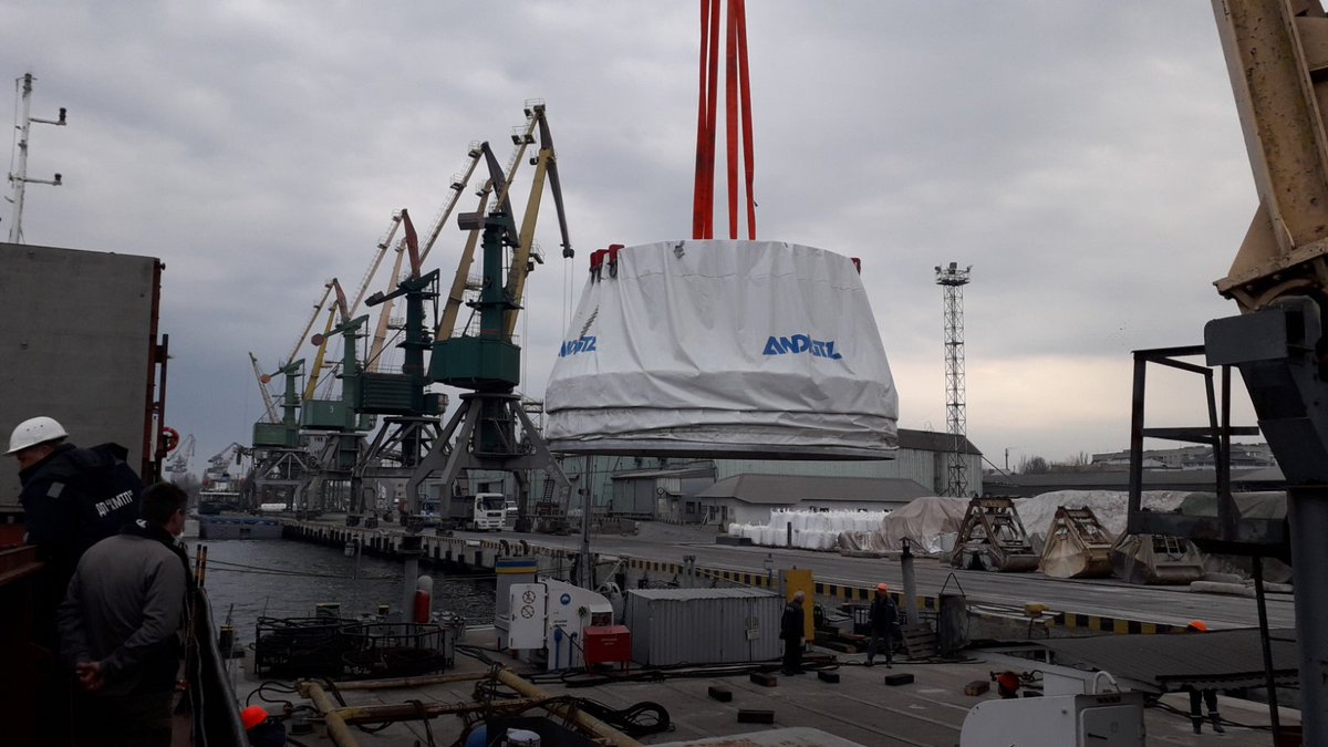 Krogius_Group's tweet photo. Even in such turbulent times, our surveyors are available 24/7.
Discharging and condition survey of a turbine runner in Southern Ukraine.
#survey #surveyor #cargo #cargosurvey #projectcargo #insurance #krogius https://t.co/Wncy47HwCs