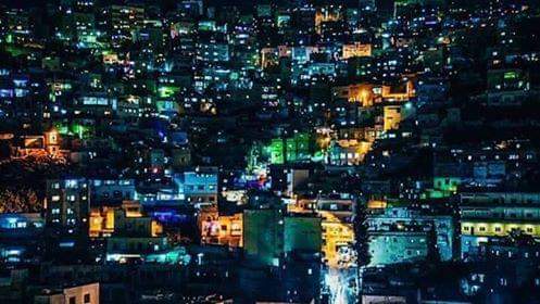 j_hala0000's tweet photo. خلف كل هذه النوافذ قصص، نحن ابطالها...
#الاردن https://t.co/DjWWVWM5VY