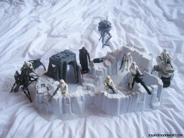 ClassicStarWars's tweet photo. Kenner's Imperial Attack Base playset #classic #starwars #TheEmpireStrikesBack #kenner #imperialattackbase #toys #actionfigures https://t.co/3dGSbUpoHU