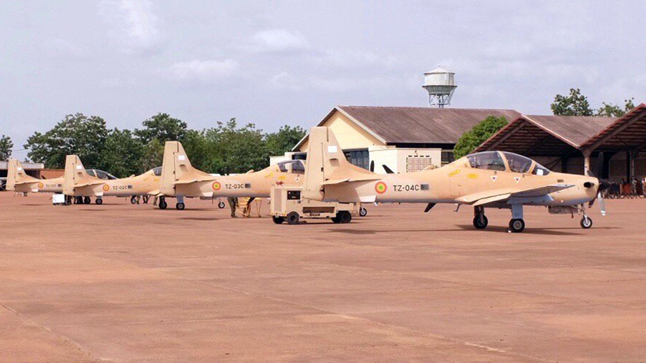 Top 11 Strongest Air Forces in North Africa Today 8 Defense News Nigeria on X: "A-29B Super Tucano of the Malian Air Force https://t.co/mh7IAKxdSm" / X
