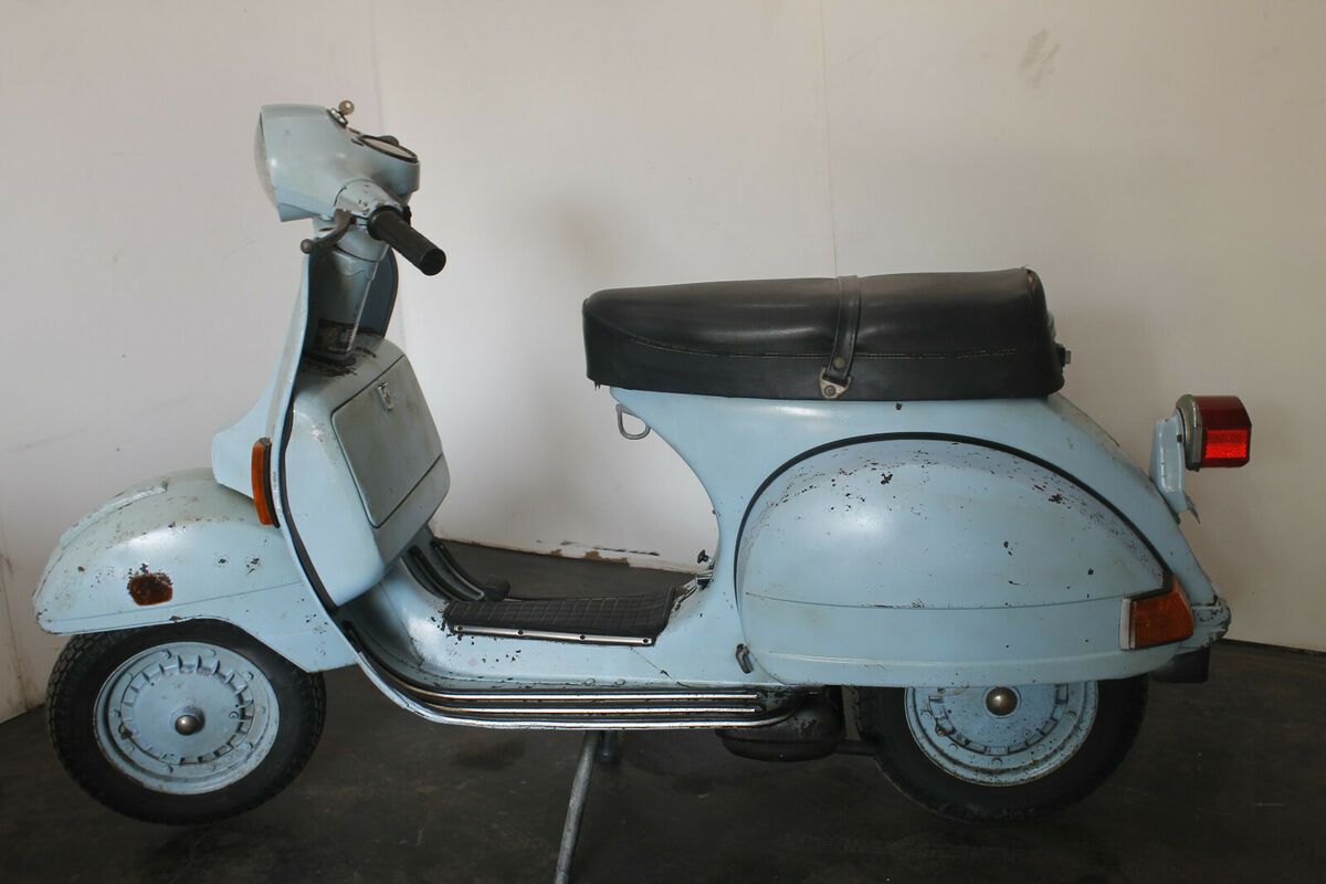 Another great 1979 Vespa P200E for sale via <a href="/rocker_co/">Rocker.co</a>. Check it out at bit.ly/2Lnj8pQ