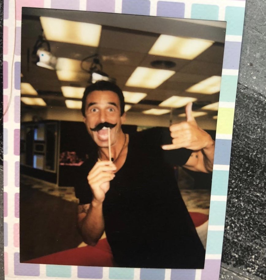 Vamos mi Huguito!! Mi campeón!! Mereces salvarte gracias a todos de sus fans <a href="/HugoGHRV/">.</a> 💖💚💙💜 #TierraDeNadie12