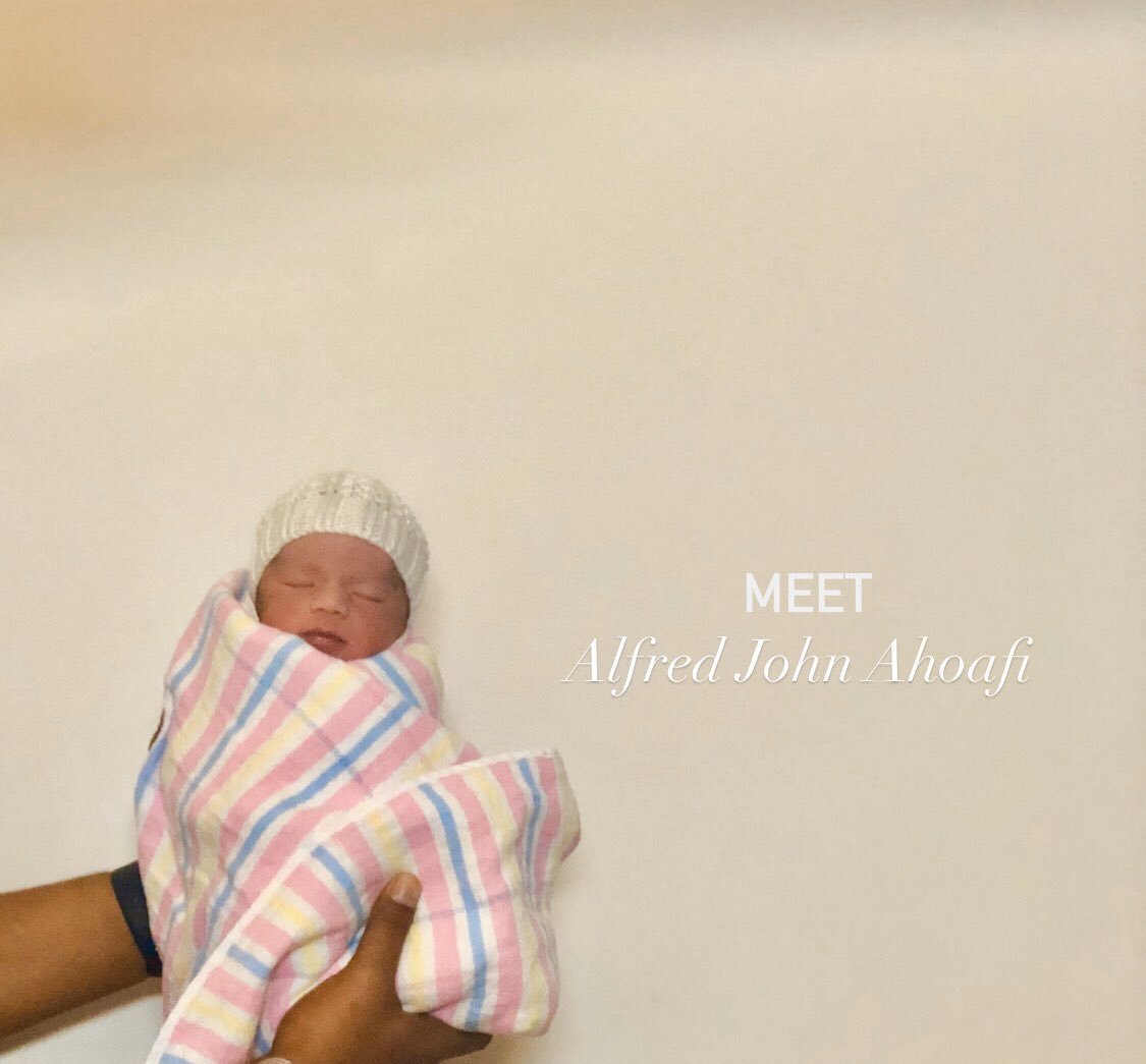 illuminaatia's tweet photo. Hi my 6 followers, we had a baby 3 days ago 🥰 love you byeee xx https://t.co/B4wvQvKRBA