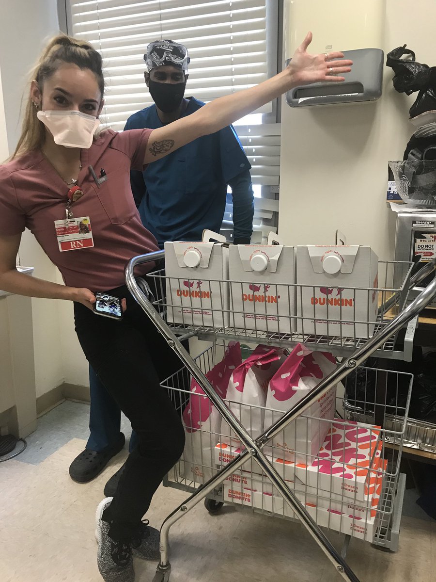 They fight fire.. we fight Covid! 🤗Thank you to <a href="/FDNY/">FDNY</a> Engine 240, Engine 220 and Ladder 122 for their amazing lunch &amp; coffee donation today!! #Infill5RunsOnDunkin #Frontlineworkers #FDNY #NYPBMH 🚒❤️🏥 <a href="/AishaD_Miller/">Aisha Miller</a> <a href="/ErnestoPMir/">Ernesto Perez-Mir</a> <a href="/NicoleBaronRN94/">Nicole Baron</a> @NYPBrooklyn