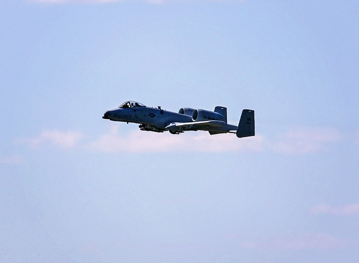 Debography's tweet image. #AirForceSalutes #AFFlyover #MichiganStrong #NationalGuardCOVID19
#doingMIpart #killthevirus #inthistogether #alwaysreadyalwaysthere #MING #ANG #expeditionaryreadiness #ExcellenceInAllWeDo #TeamSelfridge #127thWing #Selfridge #MichiganNationalGuard #MNG127thWing