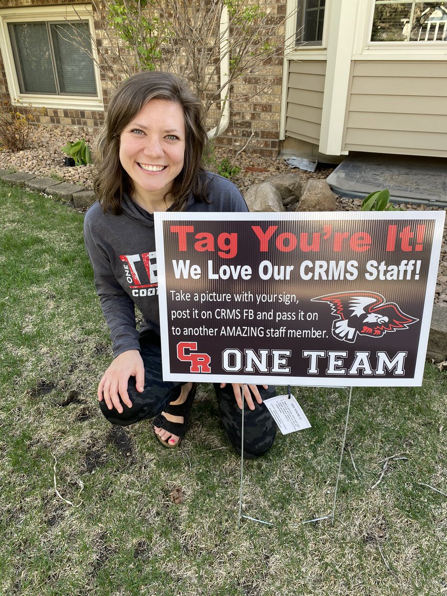 teachmiddles's tweet photo. I work at the best school! #oneteam https://t.co/KNqqicXtnD
