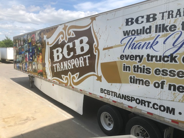 BCBtransport's tweet photo. @WTFC7 We are rolling this across the country to show our support for not just our drivers but every #EssentialWorker delivering the goods and #stayingsafe #ThankATrucker #womenintrucking #besafecommunicatebeontime #safetystruck #WeAreAllInThisTogether https://t.co/l6LBcjIZBg