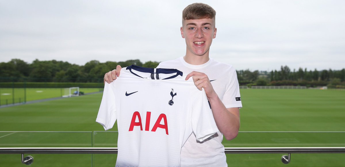 JACK CLARKE:Reminds me of Lennon. Doesn’t have the driving runs/style to carry the ball up the pitch so prefers to receive high and wide and face his man up. Can turn sharp and deliver on end of a burst. Will offer a different type of threat. But should get another loan
