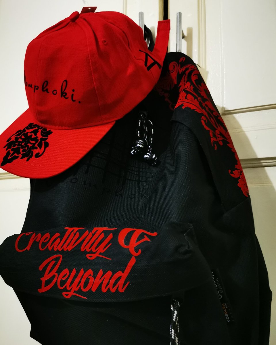 Nomphoki668's tweet photo. 🐞🐞Floral versions.
 #creativityandbeyond
#ComfortoftheBrand https://t.co/YpmwolO8hs