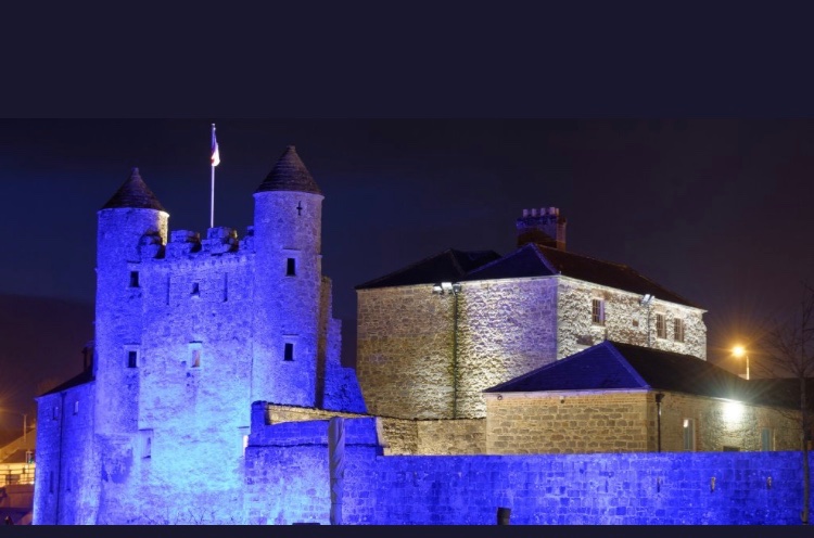 Enniskillen Castle illuminated blue for #InternationalNursesDay2020 this evening #ThankYouNurses 🙏
#COVID19 #InThisTogether 

#IRISHRANGER 🟢☘️⚫️