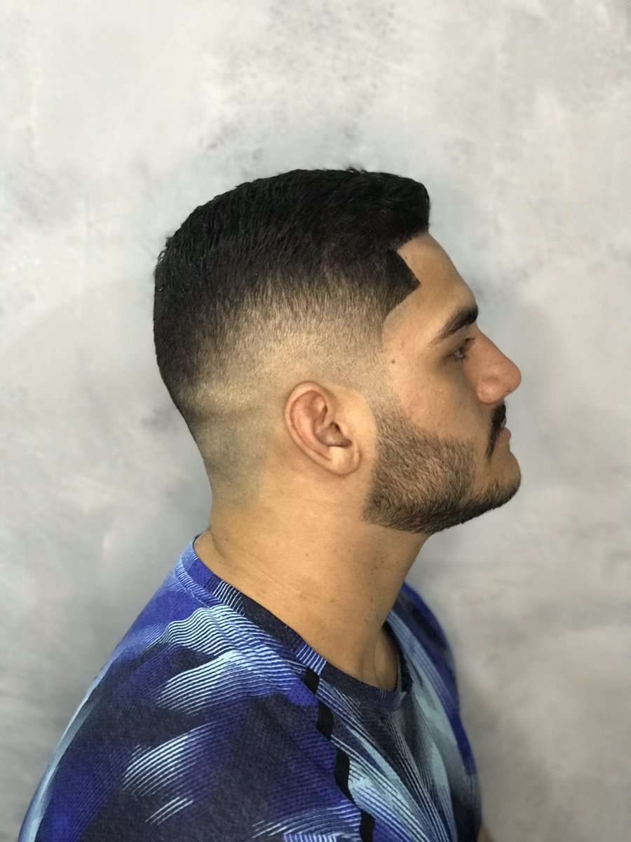 MtheusBalotelli's tweet photo. ~ BARBEARIA BALOTELLI ~
•
•
 “ A preparação precede o êxito “ 
•
- FEITO POR: @Matheusbalotelli✂️
~
~
Horário de funcionamento: 
Terça e quarta de 9h as 19h 
Quinta, sexta e sábado  de 9h as 20h
📍 Rua Inácio Reis E1 - Ao lado do Bar do Bruninho milhão. https://t.co/H1MbgkbMzU