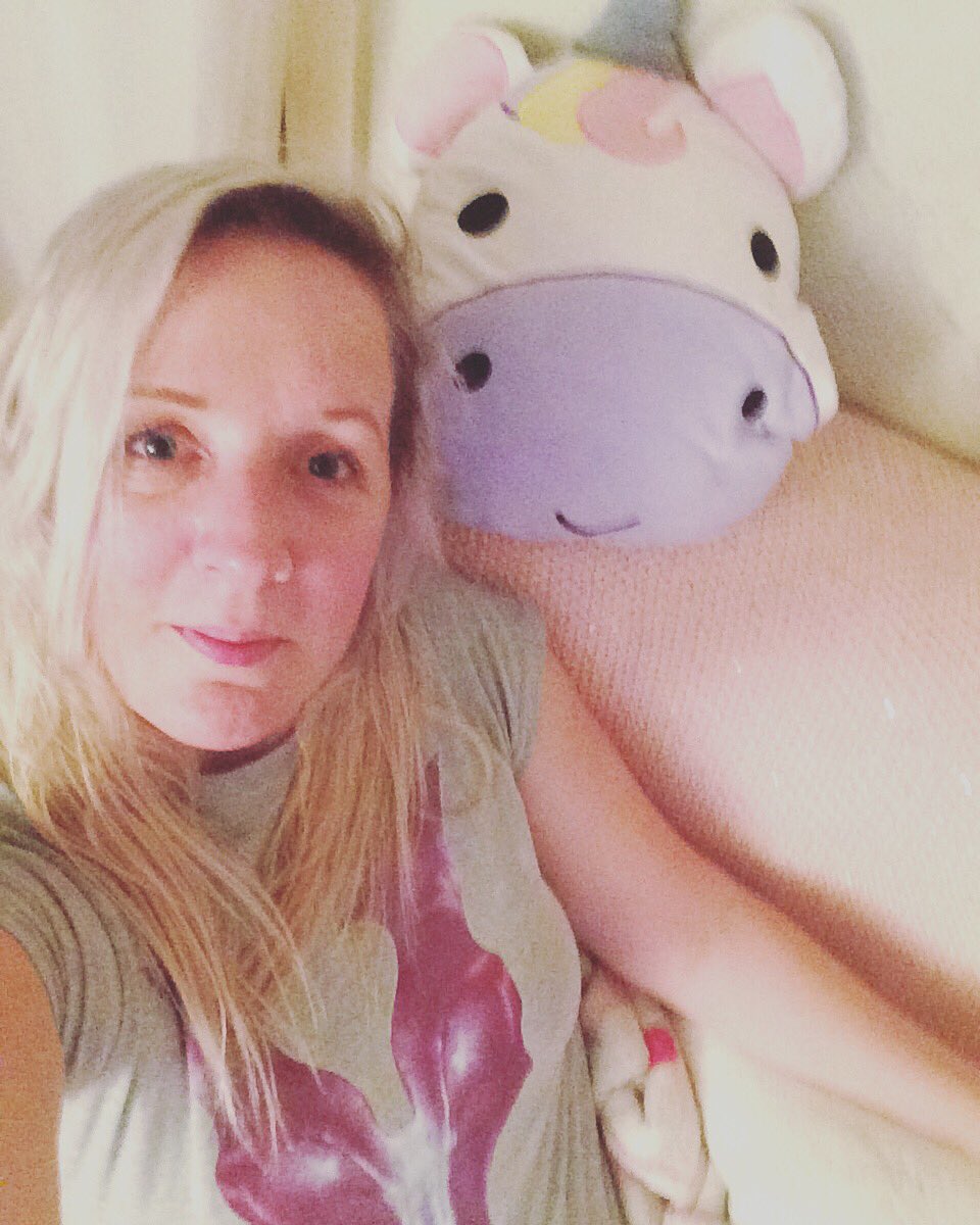 harte_karen's tweet photo. A very tired nurse on her day off but still werking her @todrick @todricksteam #dembeats #unicorn tee made by my hubby because I can’t afford the actual unicorn bodice that my beautiful todrick is selling. https://t.co/ZYDow4gNuL