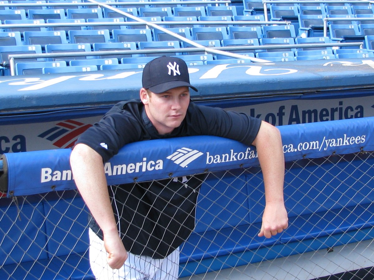 my_real_brain's tweet image. Throwback to when I played with the New York Yankees! 
Shout out to @athletitic for helping us out on all of our branding!

 #itsalifestyle #baseballlifestyle #baseballproblems #Baseball #basesloaded #sportscenter #espn