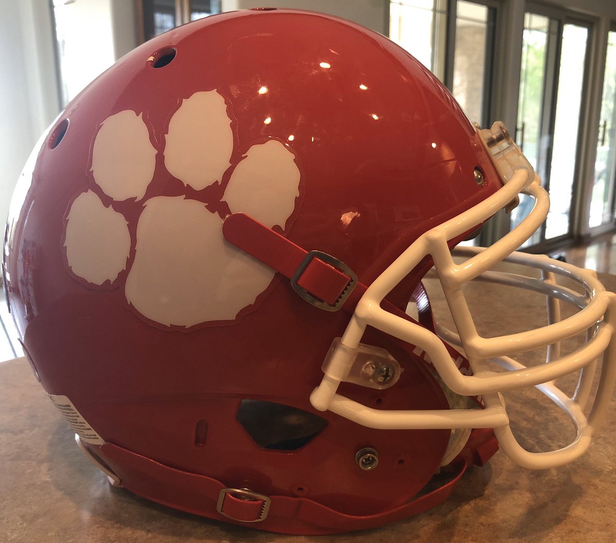 Sports_Aaron's tweet photo. #HoosierHelmetChallenge

45. Kankakee Valley Kougars @KougarFootball vs. 84. Clarksville @GeneralsFball 

VOTE BELOW 👇🏼 https://t.co/uItGtFzSVy
