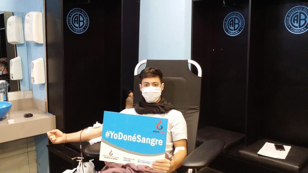 Belgrano's tweet photo. 🩸 ¡La cuarta jornada de donación de sangre en Alberdi fue un éxito en convocatoria! 👏

💙🤗 Agradecemos al Pueblo Pirata por su inmensa solidaridad.

@DeportesCba 
@BancodesangreCB https://t.co/qD87NSFCq4