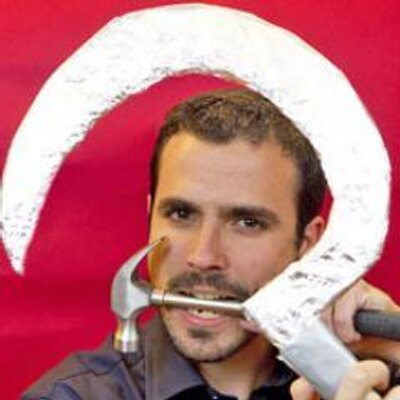 GatoCurioso77's tweet photo. Joder las fotos de Ayuso. https://t.co/VDsadraOUD