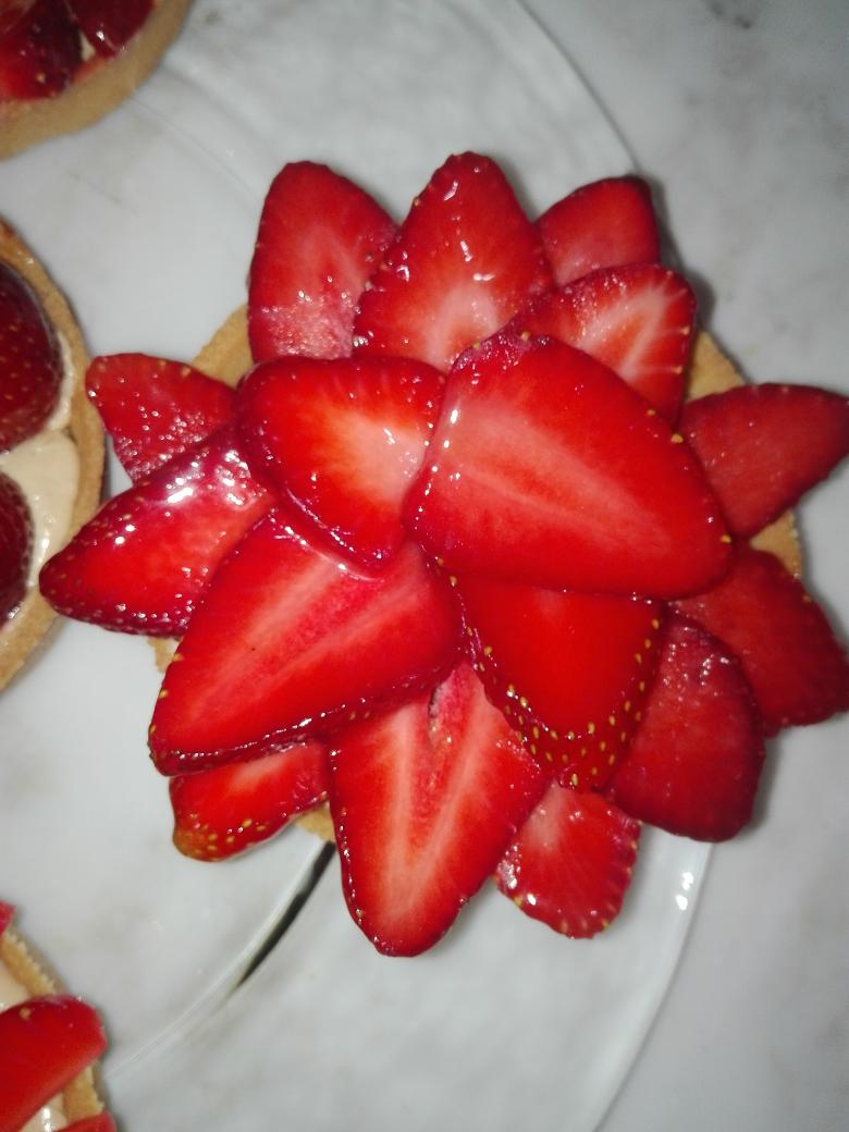 ShamsBenCheikh's tweet photo. #tartelettes_fraise 🍓🍓🍓 https://t.co/XRjYCn23I5