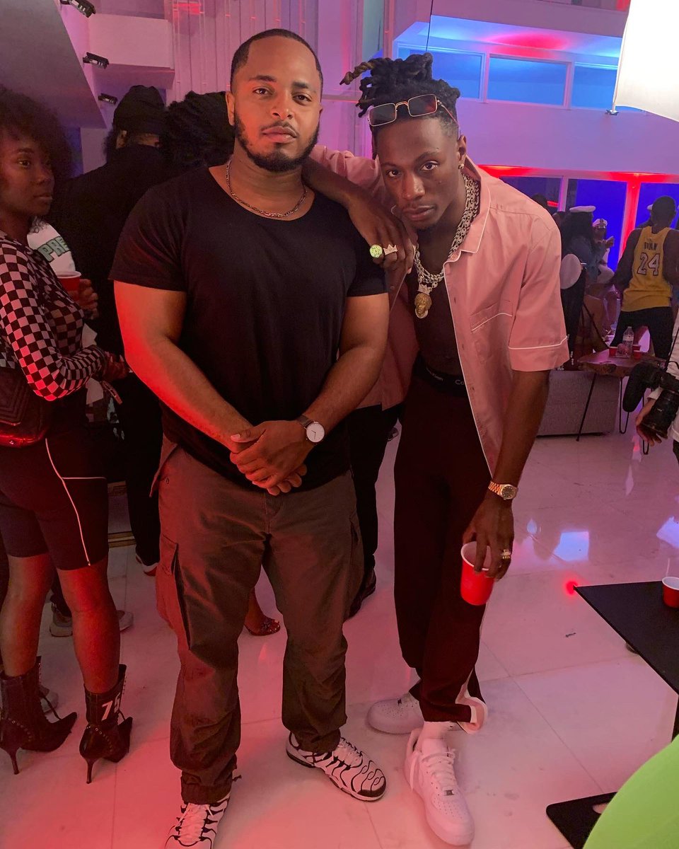 MrBAAD's tweet photo. If you would’ve told me a year ago that the place woulda been like this a year later, I would’ve turned up harder!
5/12/19
.
.
.
#BAADlife #hottieparty #eventplanner #events #WhenOutsideWasOpen #outside #Miami https://t.co/rVkyCVz67a