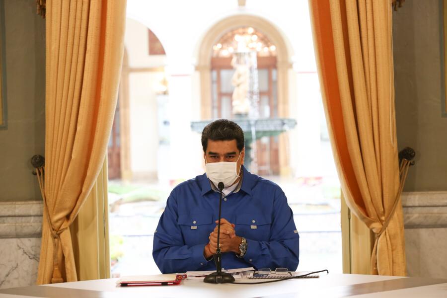 NicolasMaduro's tweet photo. ¡Extraordinaria jornada de trabajo! Pendientes de cada detalle en este inicio del ciclo de inverno que nos permite garantizar la producción de insumos y alimentos. Es el fortalecimiento de una economía real y productiva, dirigida a satisfacer las necesidades de nuestro pueblo. https://t.co/UjsXGvHfJv