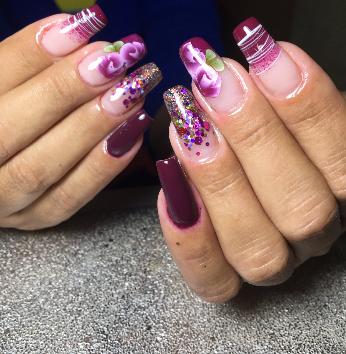 icnailsdesigner's tweet photo. Delicadeza em forma de nails! 💜
#ILoveNails #NailsDesigner #Cutilação #Square #Acrigel #Floral #UnhasRuídas #Vinho #UnhasDelicadas #ManicurePorAmor #AcrigelFormatos #Square #encapsulada #SpiderGel #UnhasAcrilicas #acrilicnails #lixamentotecnico https://t.co/YhkbwQCxpN
