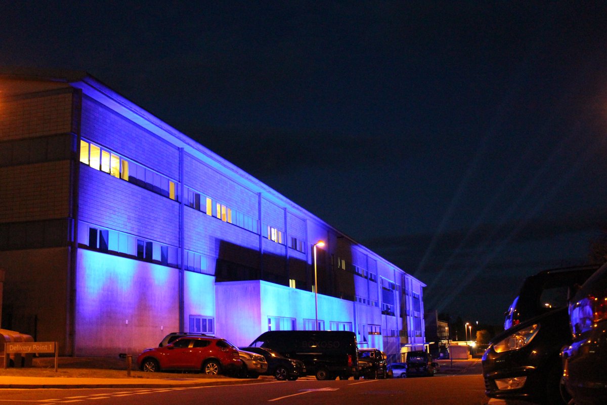 ELHT_NHS's tweet photo. Tonight we lit up Royal Blackburn Teaching Hospital and the sky to mark International Nurses Day. We think it looks spectacular! Thank you to @LumenUK and Vinci Construction for making it happen! https://t.co/872MQZXlKA