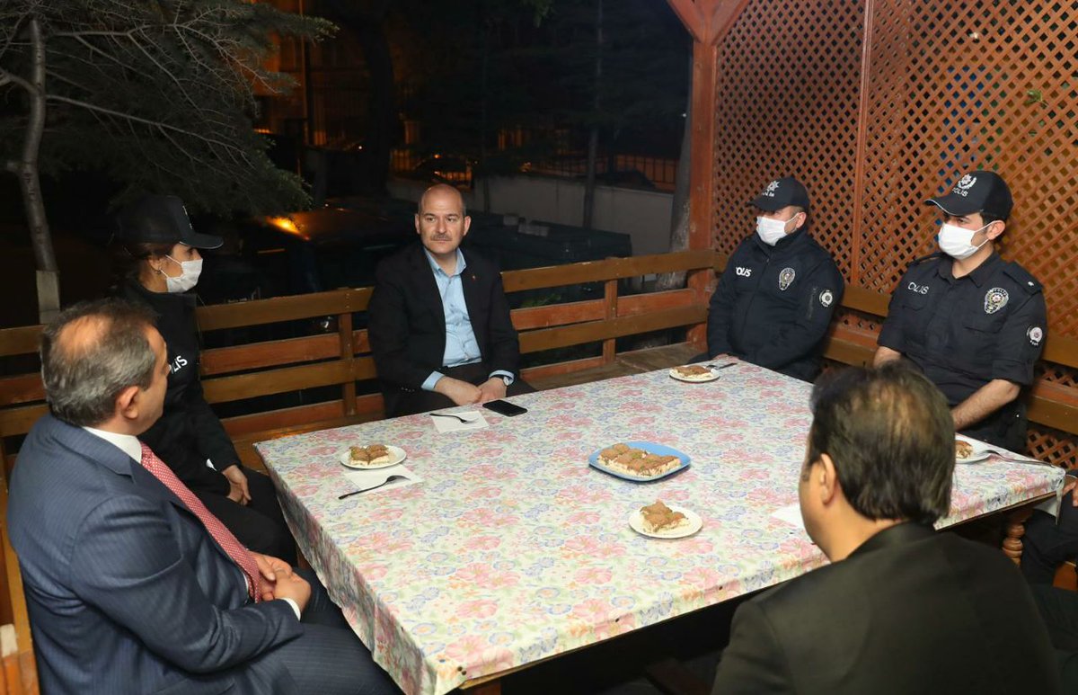 Benim kahramanım Türk Polisi

Esat Karakolundayız...

#MilliHesaplarBurada