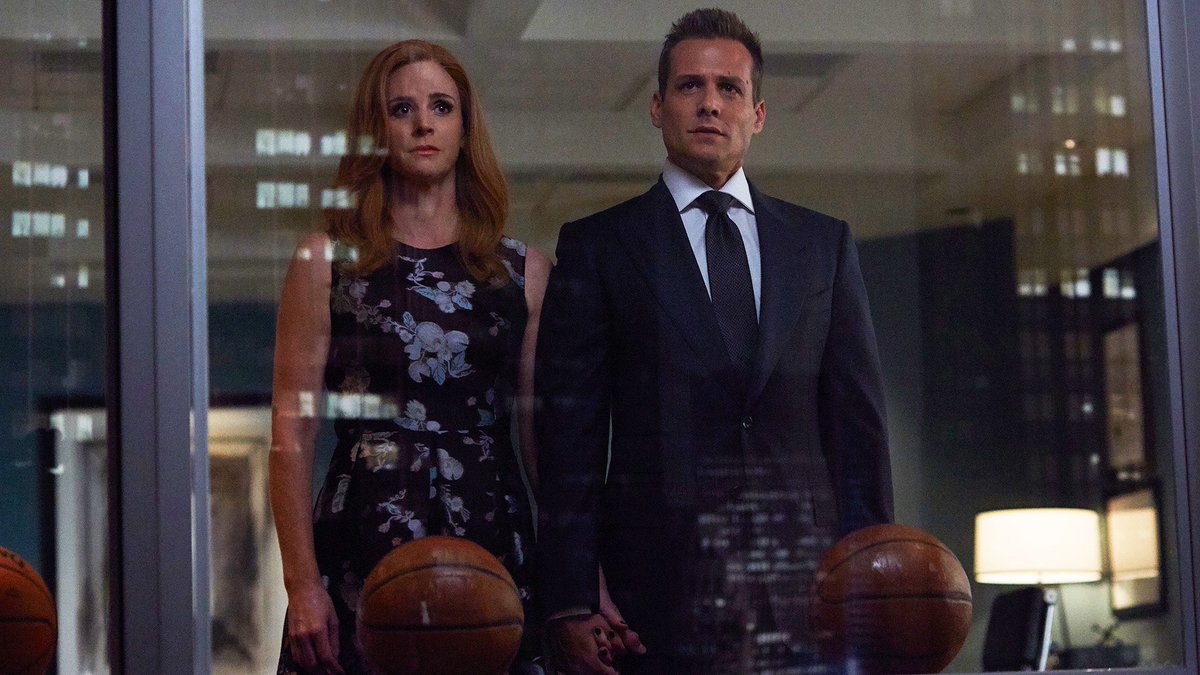 Hand holding but make it “platonic”