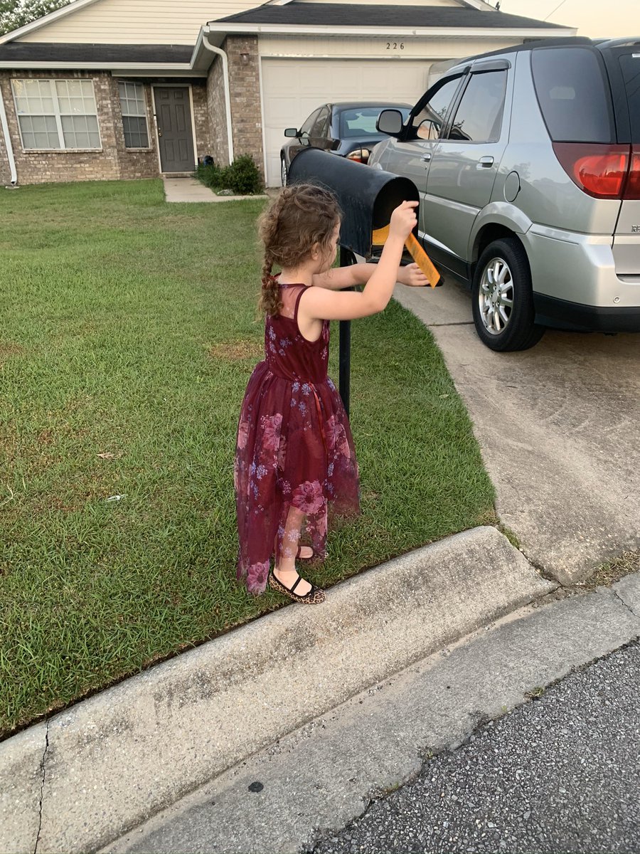 RudoJessica's tweet image. My daughter wrote and illustrated little stories for all of our neighbors and left them in their mailboxes so they would be surprised.  She did this because she wanted to “spread sweetness!”