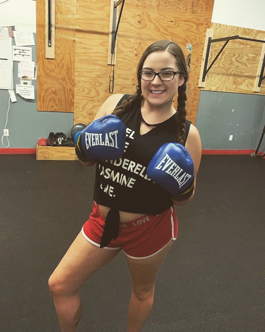 EdenEssence_'s tweet photo. Catch me playing some UFC Undisputed 3 live on @twitch ! Link in my bio! #knockoutmode
#twitchstreamer #twitch #twitchaffiliate #twitchgirls #twitchgamer #ufc #ufcundisputed3 https://t.co/3LjFZtNLKO