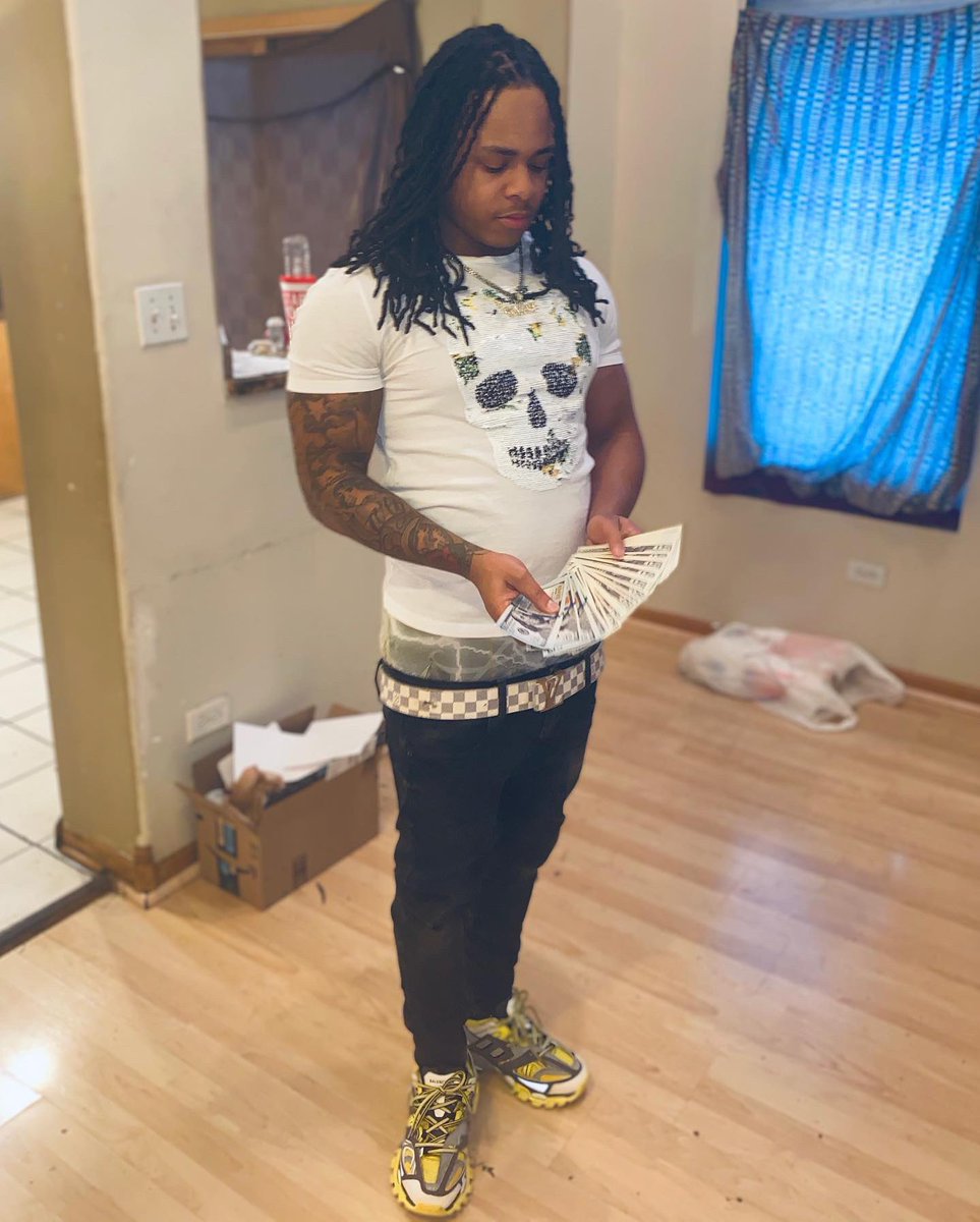 1kevogotti's tweet photo. Back at it still trappin 🔓🚦🖕🏾 https://t.co/P0o9LHX6dB