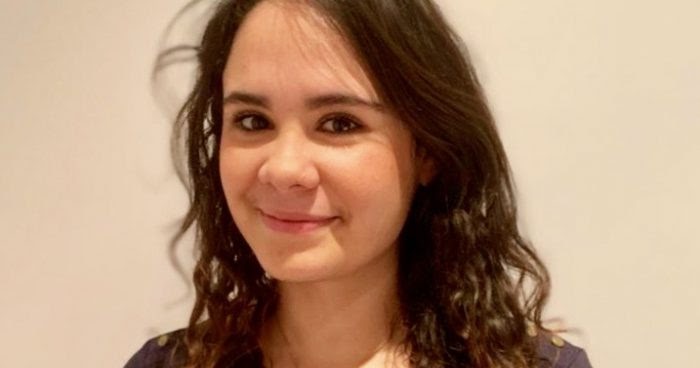 Natasha, ganadora de una beca de Grado en Comunicación Audiovisual, por <a href="/vzlacodigo/">CodigoVzla</a> dlvr.it/RWX2Hp