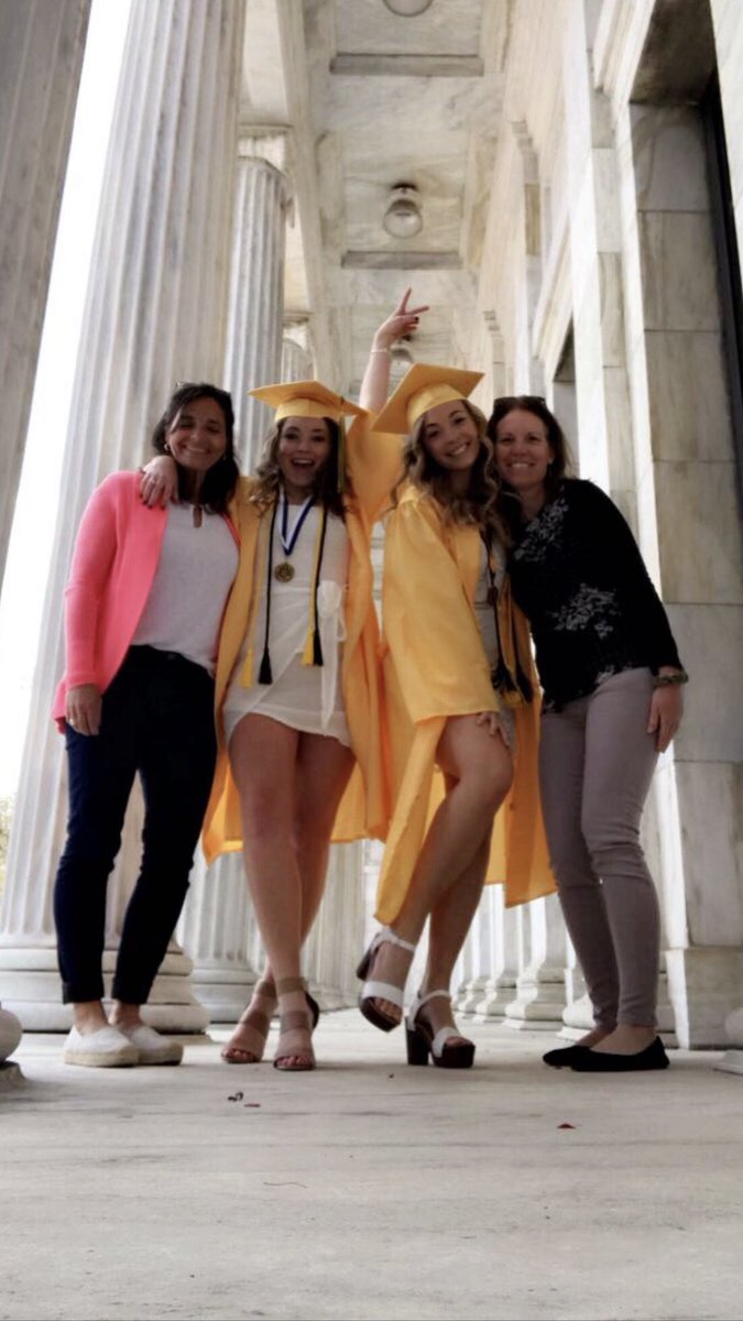 Amypowe74821633's tweet photo. Early celebration for these two . Love you girls!!❤️❤️⁦@georgiapowell25⁩ ⁦@ssaddieeeeee⁩ https://t.co/2dZxsUvIAj