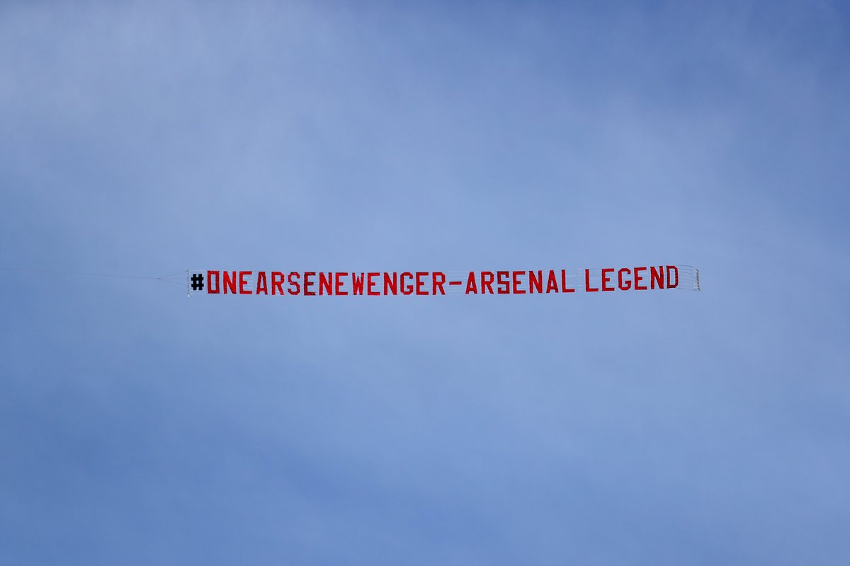 The tributes.

#MerciArsène