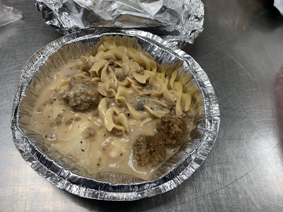 BarbAlstro130's tweet photo. Hey 437 Wednesday’s grab and go meal is our delicious Meatball Beef Stroganoff over Mashed Potatoes! Come and see us! #wrkitchen #schoollunch #wearehereforyou https://t.co/8b6kRK3i9x