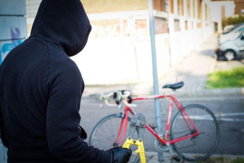 Sansouate's tweet photo. https://t.co/lkeufWJZ8k  #Ygreck #covid19
Montréal est l’une des pires villes pour le coronavirus et.....pour le vol de vélos. https://t.co/5XW7uIAYnl