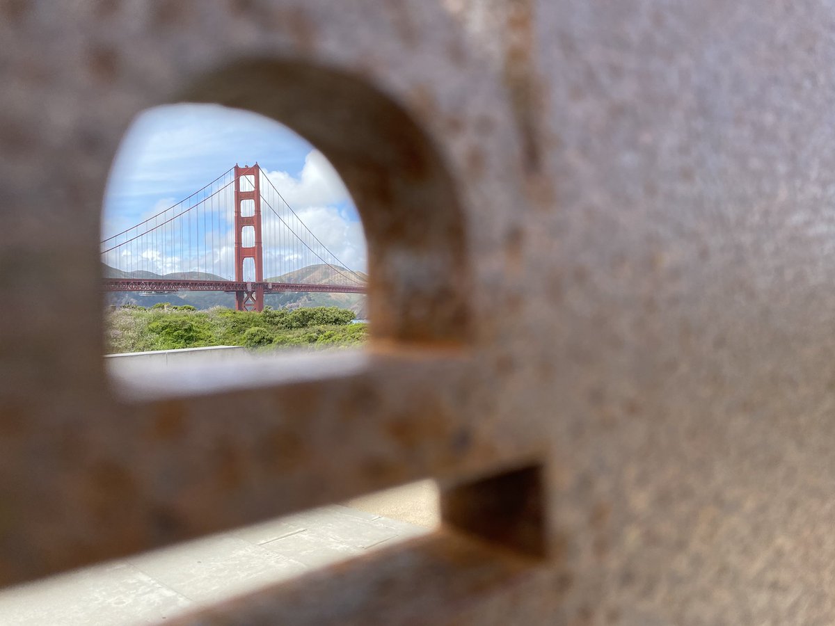 maxiiiihu's tweet photo. See you, San Francisco. A city that I stay for four months, literally become my second home. If there isn’t the coronavirus, I think our relationship can extend longer. 
#SanFrancisco  #goldengatebridge https://t.co/WYMaVGHTiR