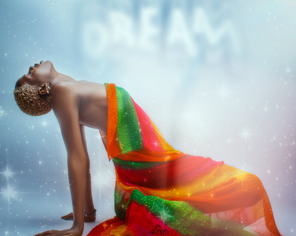 microd's tweet photo. DREAM ☁️
#BreakingNews #WeAre30BG #davido #microd https://t.co/9xMk5pKhWb