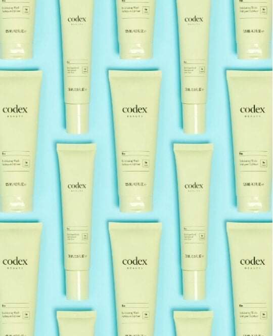Hadhami53824564's tweet photo. #CodexBeauty
#Influenster 
#Bia_Exfoliating_Wash

Bia Exfoliating Wash: A gentle everyday cleanser with exfoliating and polishing natural jojoba grains. It's infused with elderflower water, grapefruit, safflower, and milk thistle oils for both toning and cleansing benefits. https://t.co/hswN2mgoU7