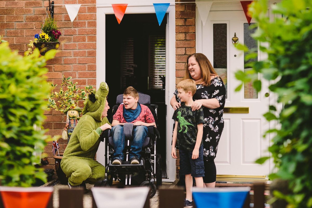 Aaaaaaand the next instalment of the Mobberley Corona Window Diaries. I'm pretty sure we're in the nineties now! Wonder if we'll get to 100?!