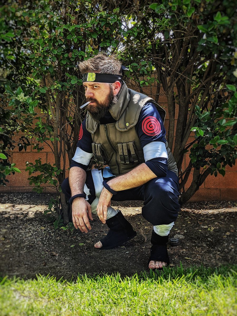 ValhallaOn's tweet photo. #anime #cosplay #cosplayer #asuma #naruto #manga #costume #hobby #edit #ninja #quarantine #nerd #weeb #fun https://t.co/vpRCfkXyoD