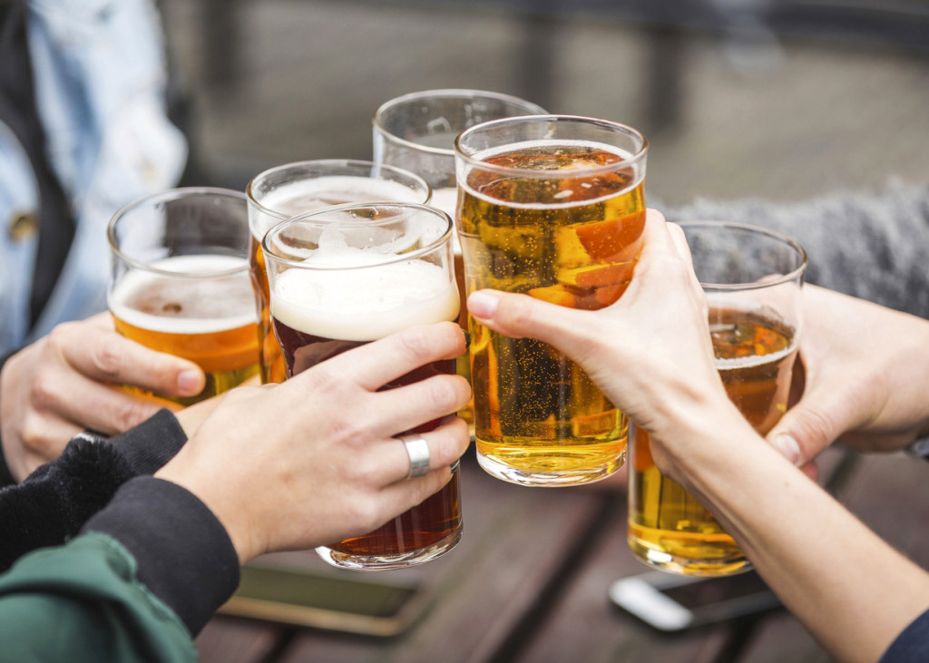 I want to say a very special thank you and raise a toast to <a href="/BennettSCSenate/">Senator Sean Bennett 🌙</a>. He has been a champion for #scbeer and small business for years. He stood up for the industry today in a BIG way. Thank you, Senator.