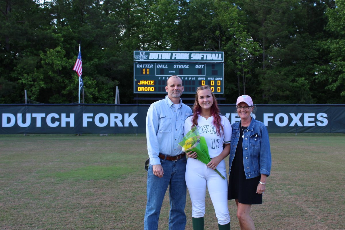 DFsoftball's tweet photo. Tonight is Janie Broad, #11s senior night! Dutch Fork Softball is so proud of you and will miss you. @pridein5 #dfsoftball #silverfox #dutchfork2020 @dutchforkhigh https://t.co/kFDNnILqUz