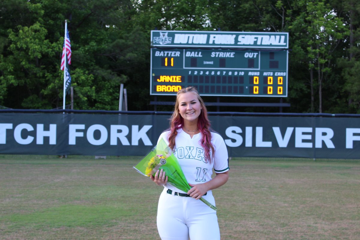 DFsoftball's tweet photo. Tonight is Janie Broad, #11s senior night! Dutch Fork Softball is so proud of you and will miss you. @pridein5 #dfsoftball #silverfox #dutchfork2020 @dutchforkhigh https://t.co/kFDNnILqUz
