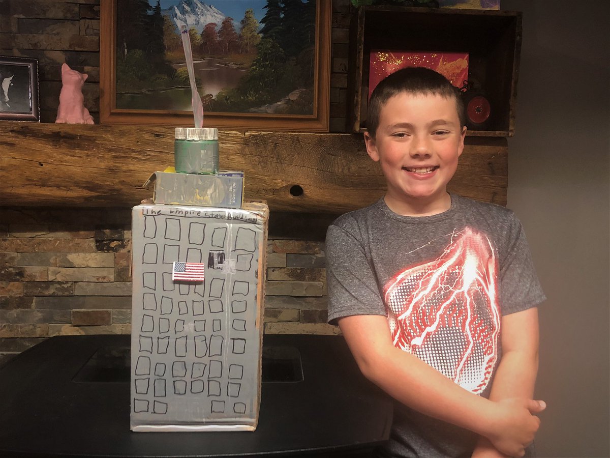 mrs_em_mather's tweet photo. Freedom Elementary students latest art project focused on recycling! They learned about 3D art and then created their own sculptures using recycled objects from home!  #fasdtogetherapart https://t.co/yRy1J79EIv