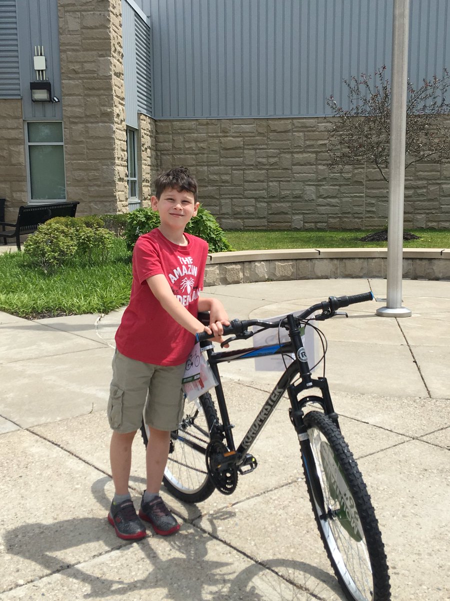 CartmellElemen1's tweet photo. 2019-2020 Cartmell perfect attendance bicycle winners...
Thank you, Masonic Lodge! https://t.co/GECLDVoGC6