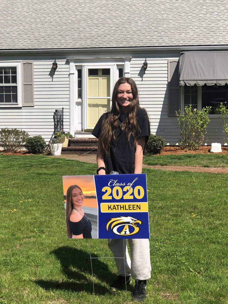 hbreen44's tweet photo. #AndoverSeniorSurprise@Andover_HS@AndoverPS https://t.co/KC2ir42SV9