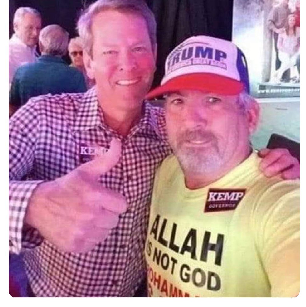 HeatherInNOhio's tweet photo. @TeaPainUSA @BarneysNose Especially when governor Kemp is chummy with
the father of cold-blooded murderers!
#arberyvideo https://t.co/zKeoXVR8cQ