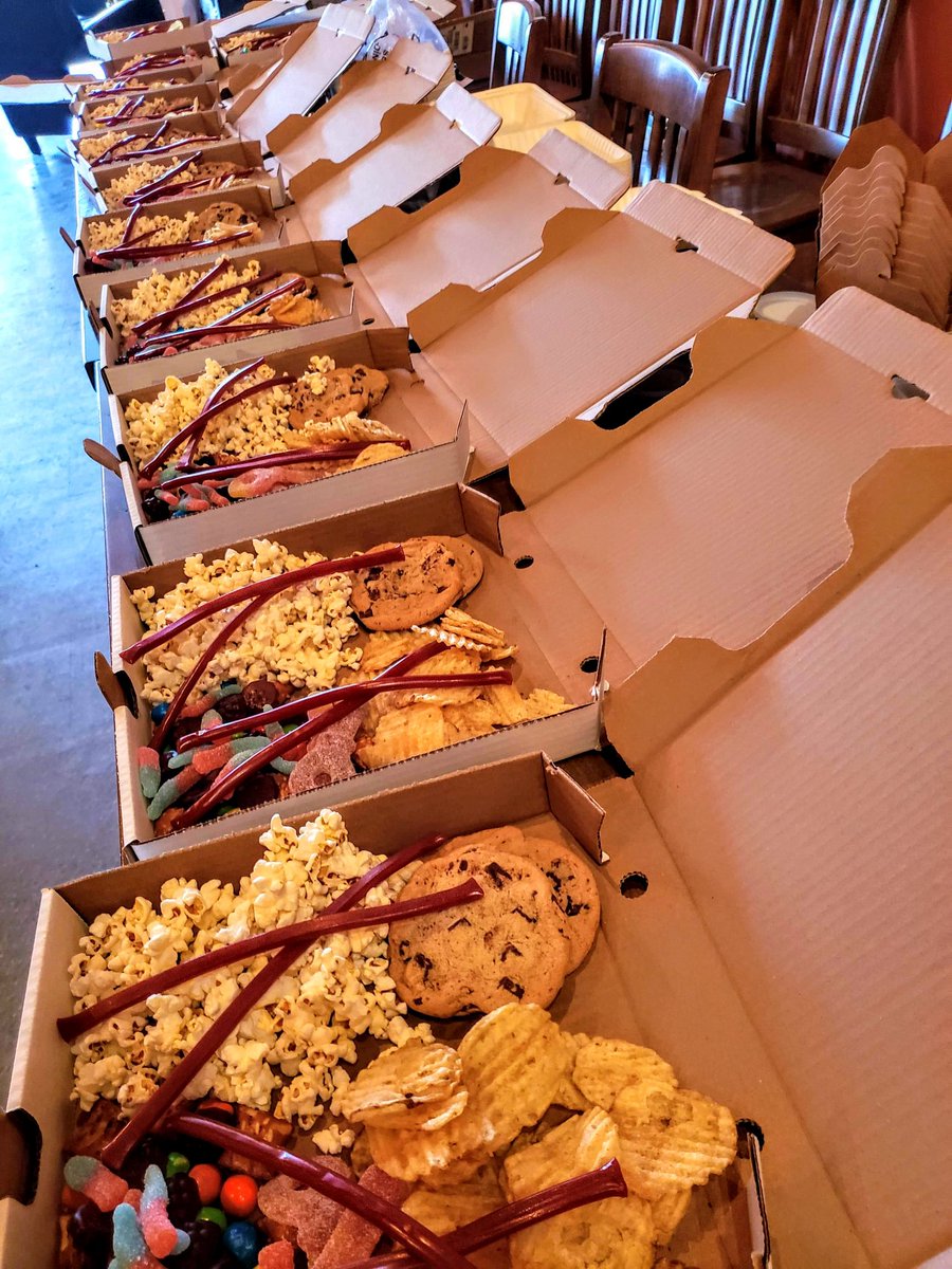 It was a pleasure to feed the staff and families at the Ronald McDonald House today. We were able to provide dinner as well as movie snack boxes for the kids thanks you your donations to our Feed the Front Line Workers program! #ldnont